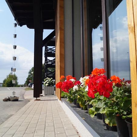 Kuivizu Krogs - Motelis Salacgrīva Extérieur photo